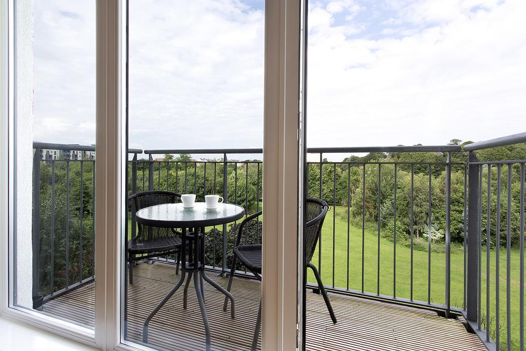 Lochend Park View Apartment Edinburgh Phòng bức ảnh