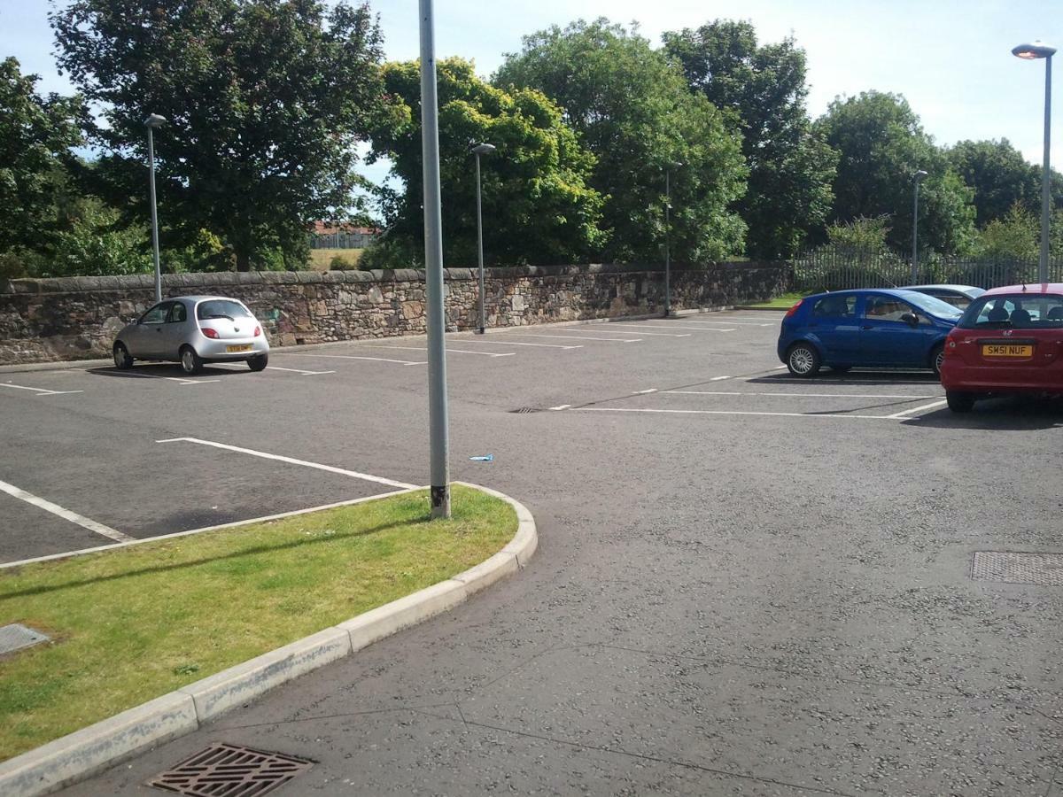 Lochend Park View Apartment Edinburgh Ngoại thất bức ảnh